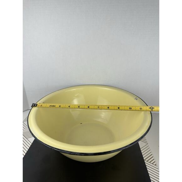 Vintage Enamelware Yellow Bowl Black Rim Farmhouse Country Cookware 12x4.5” - Picture 5 of 6